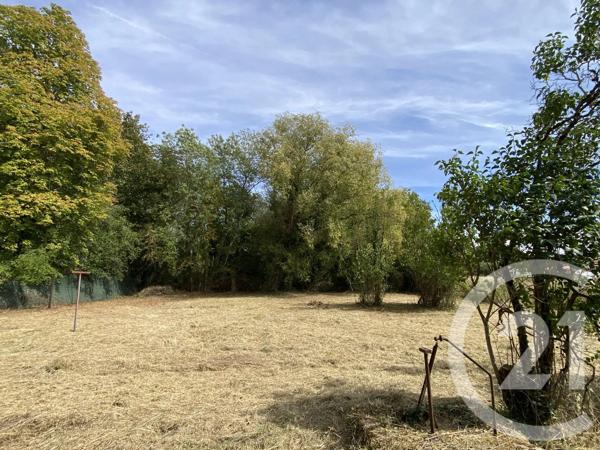 Maison à vendre  8 pièces - 176 m 2   LA GUERCHE SUR L AUBOIS  - 18