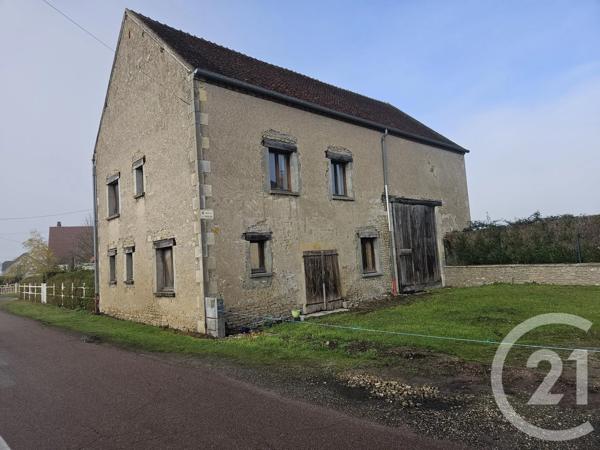 Maison à vendre  8 pièces - 176 m 2   LA GUERCHE SUR L AUBOIS  - 18