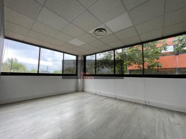 Bureau de 1204 m² à louer à Bordeaux Ouest-Merignac