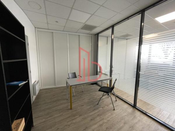 Bureau de 285 m² à louer à Bordeaux Boulevards
