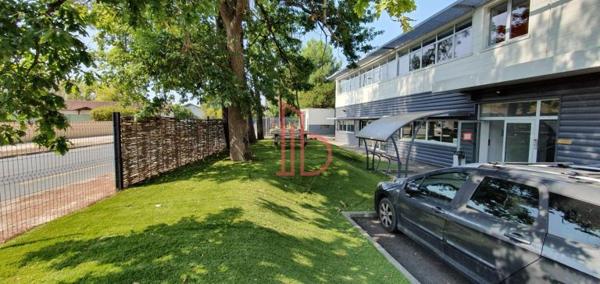 Bureau de 490 m² à louer à Bordeaux Sud-Ouest
