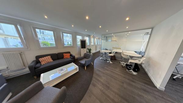 Issy-les-Moulineaux (92130) BUREAUX A LOUER 396m² Issy les Moulineaux - Métro Ligne 12 corentin Celton