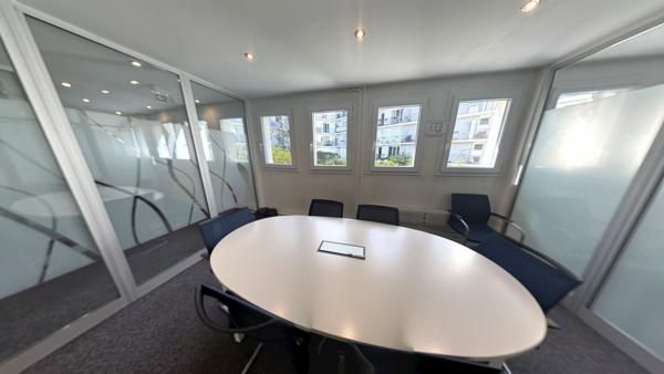 Issy-les-Moulineaux (92130) BUREAUX A LOUER 396m² Issy les Moulineaux - Métro Ligne 12 corentin Celton