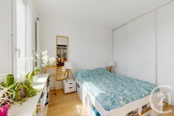 Appartement F3 à vendre  4 pièces - 67,80 m 2   MONTROUGE  - 92