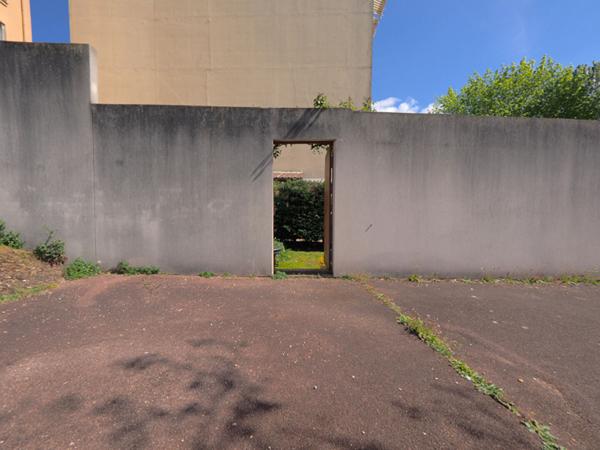 A VENRE - LOCAL D'ACTIVITE - ROMAINVILLE / MONTREUIL
