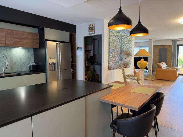 Quimper Cœur de la Ville – Appartement de 190 m² avec Ascenseur & Terrasse & Garage