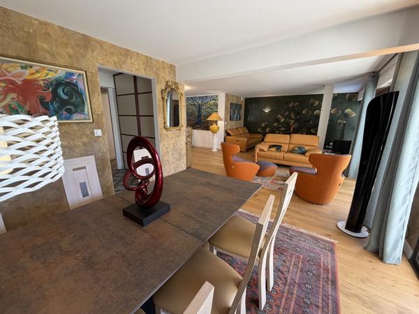 Quimper Cœur de la Ville – Appartement de 190 m² avec Ascenseur & Terrasse & Garage