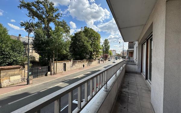 Appartement à vendre    3 pièces • 60,75 m2 Saint-Maur-des-Fossés