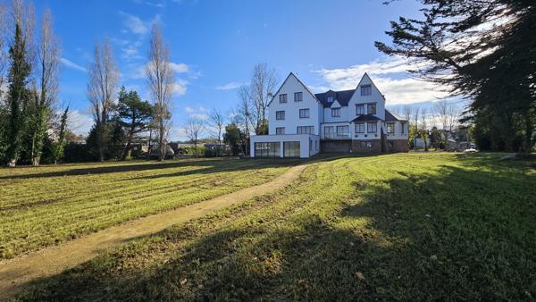 Concarneau Face Mer – Le cabellou “Renaissance” pour cette bâtisse Art Déco (T2 de 53 m²)