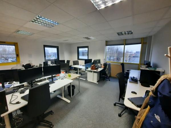AUBIERE LA PARDIEU A LOUER BUREAUX 270 M² - ETAGE