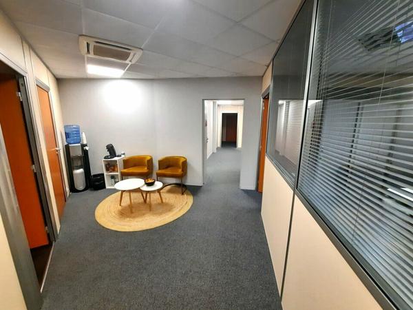 AUBIERE LA PARDIEU A LOUER BUREAUX 270 M² - ETAGE