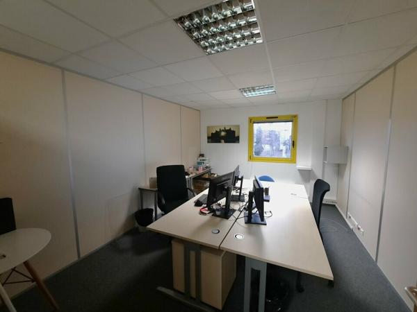 AUBIERE LA PARDIEU A LOUER BUREAUX 270 M² - ETAGE