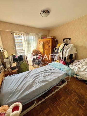 Spacieux appartements, proche bord de mer et commerces. Garage