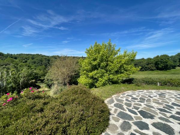 Pavillon avec studio indépendant 145000€ FRESSELINES (23)