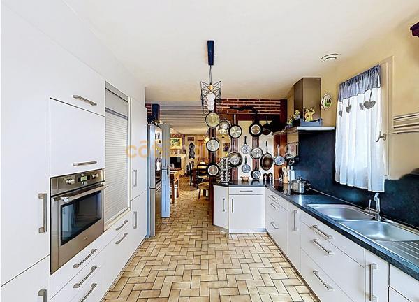 Vente
                Maison101 m² - 5 Pièces -
                    BOURGTHEROULDE INFREVILLE (27520)