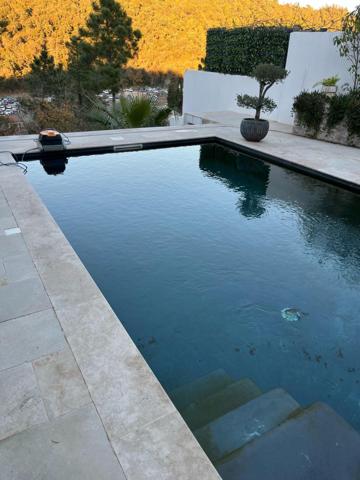 Villa contemporaire sur la commune de VIDABAN