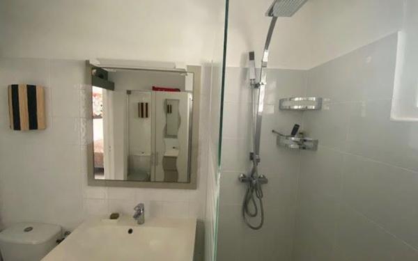 Appartement à louer    2 pièces • 29 m2 Saint-François