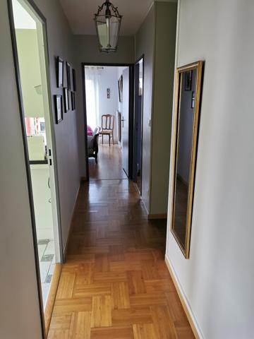 BEL APPARTEMENT 80 M2 AU 4EME ETAGE 2 CHAMBRES 2 BALCONS 1 GARAGE