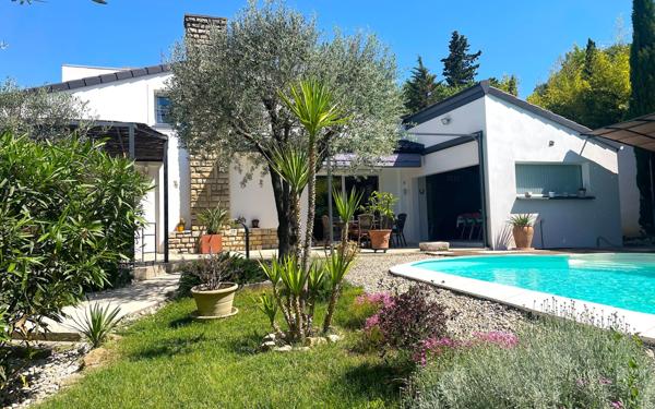 Maison à vendre    5 pièces •  Montélimar