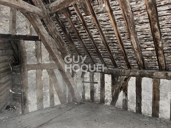 JOIGNY - FUTUR DUPLEX/TRIPLEX AVEC COMBLES AMÉNAGEABLES - FORT POTENTIEL
