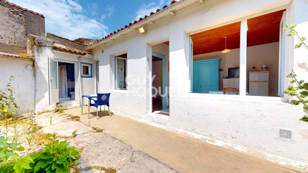 Charmante Maison à Vendre à Ars-en-Ré - Exclusivité Guy Hoquet !