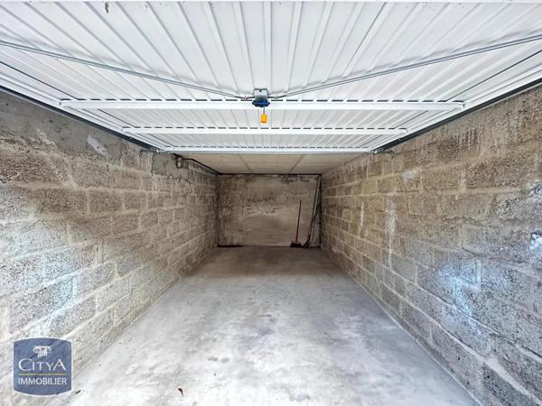 Parking à louer Mâcon (71000)