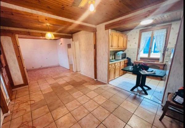 MAISON A RENOVER 270m² de terrain