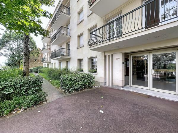Charmant 2 pièces avec jardin à rénover à deux pas du centre-ville