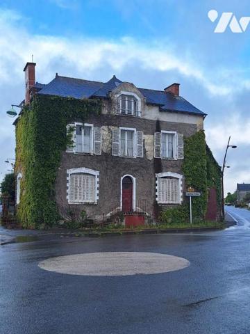 GRANDE MAISON DE VILLE