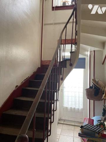 GRANDE MAISON DE VILLE