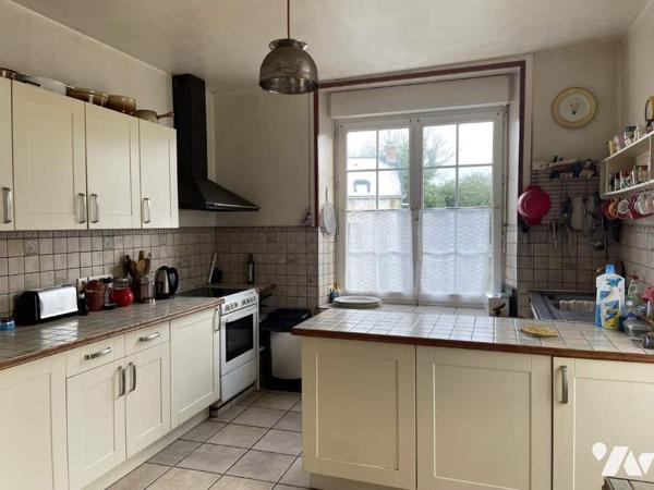 GRANDE MAISON DE VILLE