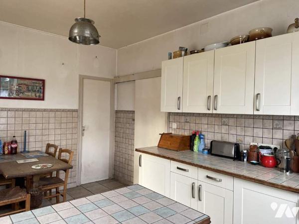 GRANDE MAISON DE VILLE