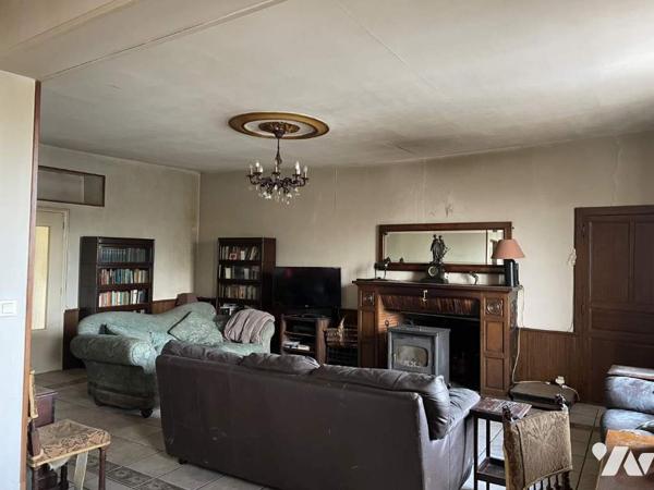 GRANDE MAISON DE VILLE