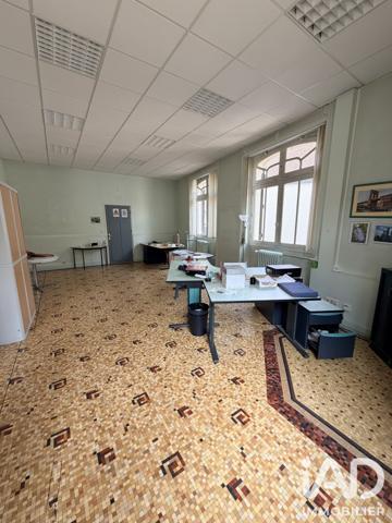 Immeuble à vendre 710 m² Provins