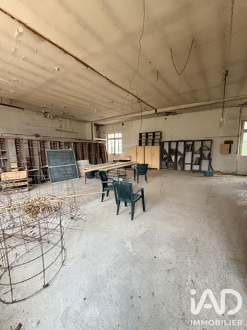 Immeuble à vendre 710 m² Provins