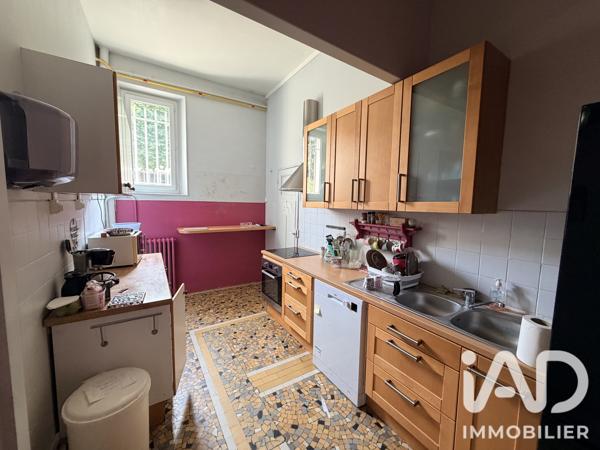 Immeuble à vendre 710 m² Provins