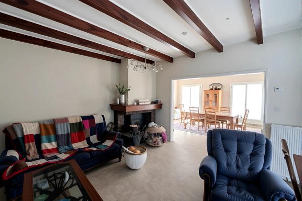 Maison à vendre 5 pièces CHERAC (17)