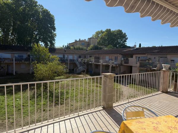 Appartement à vendre 3 pièces EGUILLES (13)