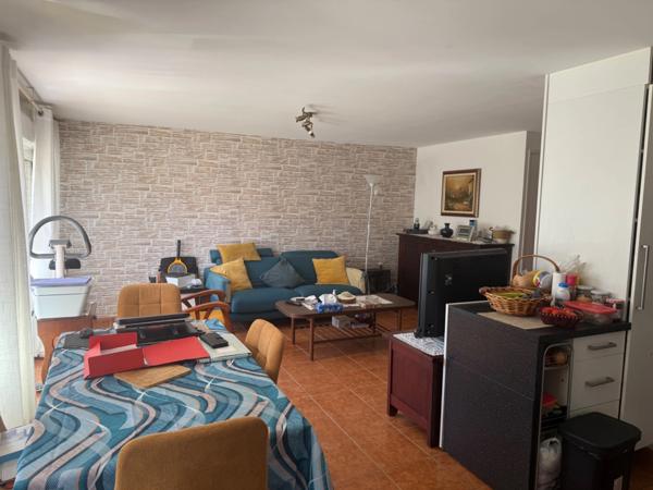 Appartement à vendre 3 pièces EGUILLES (13)