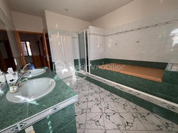 Maison ancienne de 171,99 m²