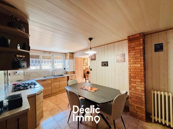 Vente maison de caractère La jarrie, 185m² 7 pièces 420 000€ avec garage