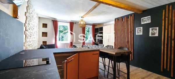 Studio rénové, au calme, proche centre-ville