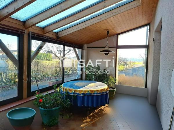 Propriété ancienne en pierre