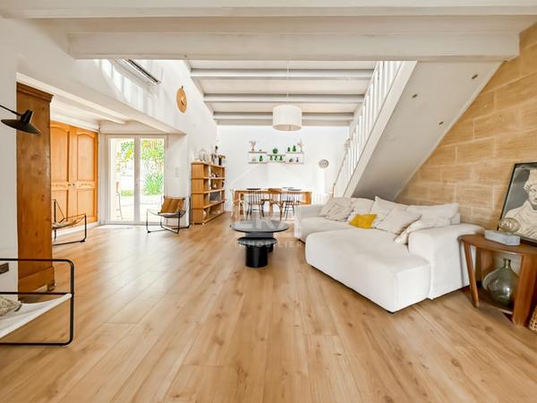 Maison Gardanne 128 m2 plus buanderie de 10 m2 + garage de 20 m2.