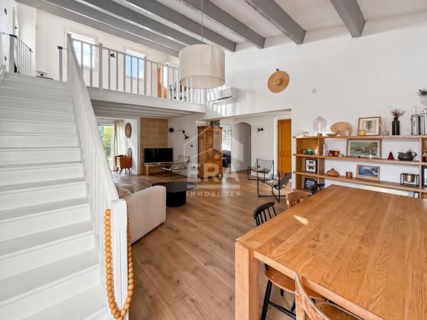 Maison Gardanne 128 m2 plus buanderie de 10 m2 + garage de 20 m2.