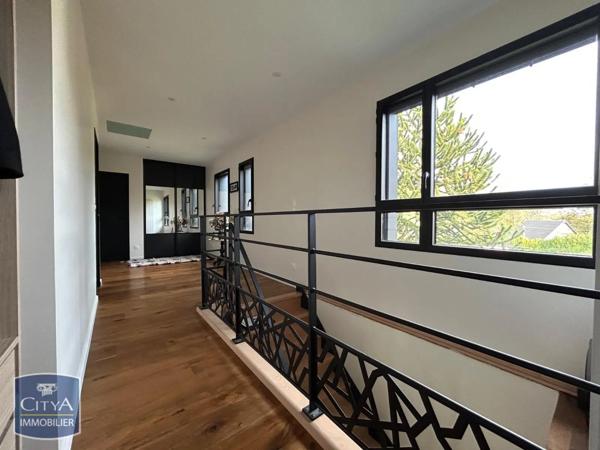 Maison à vendre 5 pièces 215m²