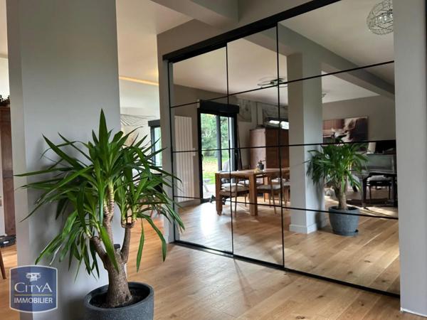 Maison à vendre 5 pièces 215m²