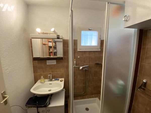 Appartement studio cabine avec terrasse vue mer et vendu avec un emplacement parking privatif