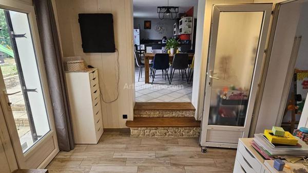 Vente                                                      Maison
                        
                     8 pièces                      147 m2                     à Cagny