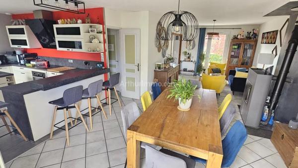 Vente                                                      Maison
                        
                     8 pièces                      147 m2                     à Cagny